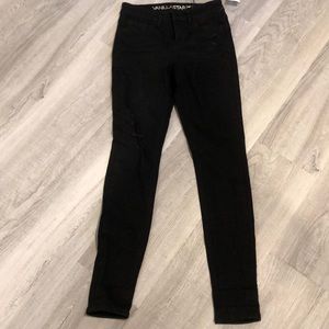 Girls’ black distressed skinny jeans
